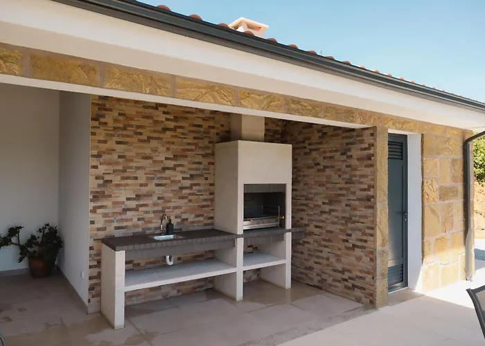 Feriehus Casa Do Tojo Camelias De Basto - *