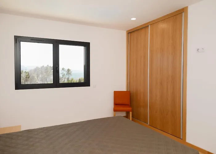 Casa Do Tojo Camelias De Basto - * Pedras Alvas